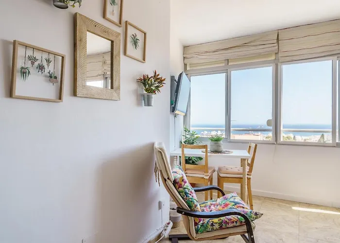 Ct 185 - Six Colors Appartement